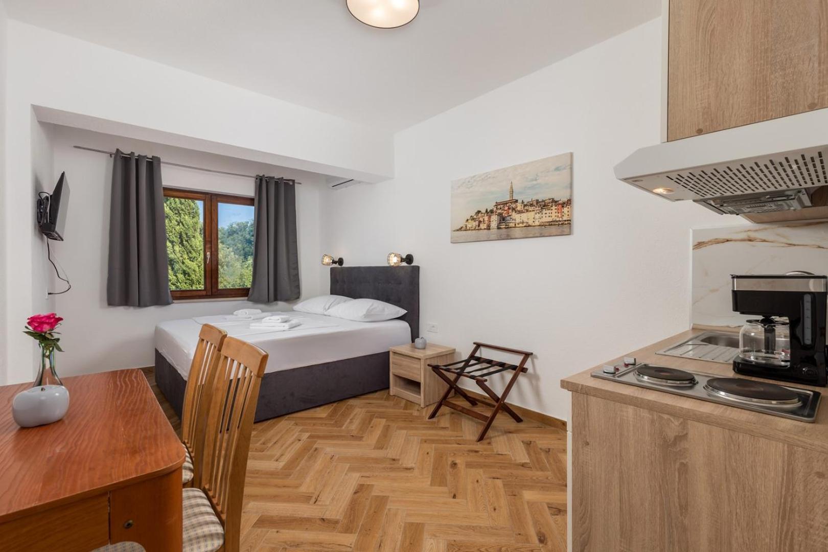Apartments Jadranka 奥米沙利 外观 照片